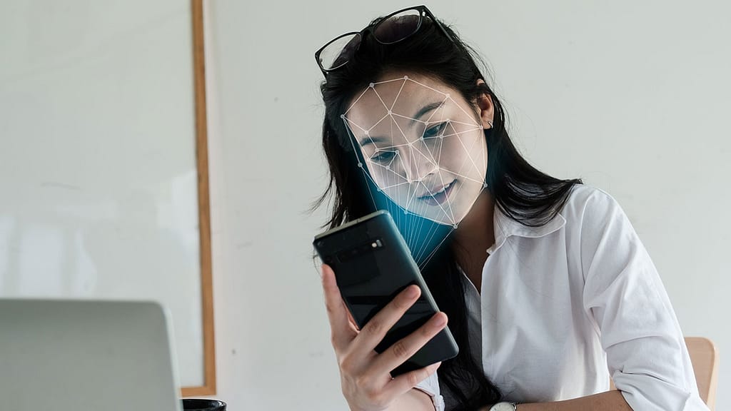 Women scanning face using selfie system